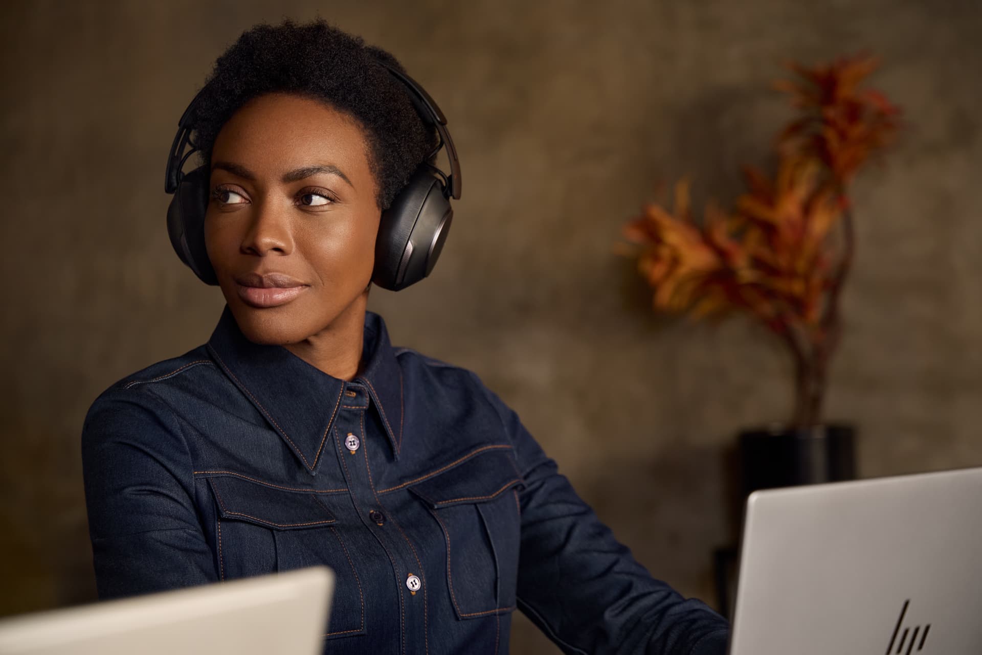 Poly VOY SR 80 USB-C HS +USB-C/A"8G7T9AA" — miniatură