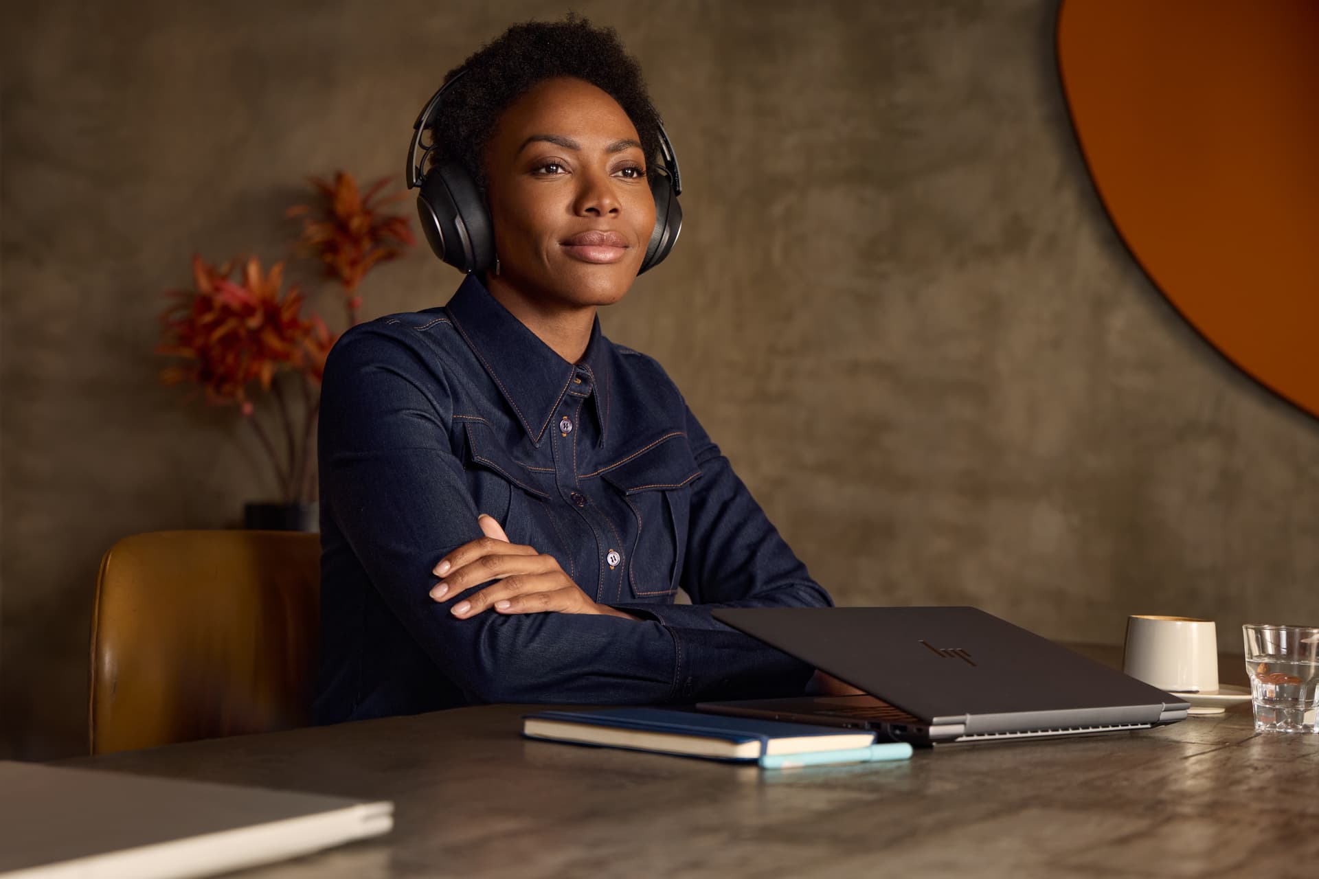 Poly VOY SR 80 USB-C HS +USB-C/A"8G7T9AA" — miniatură