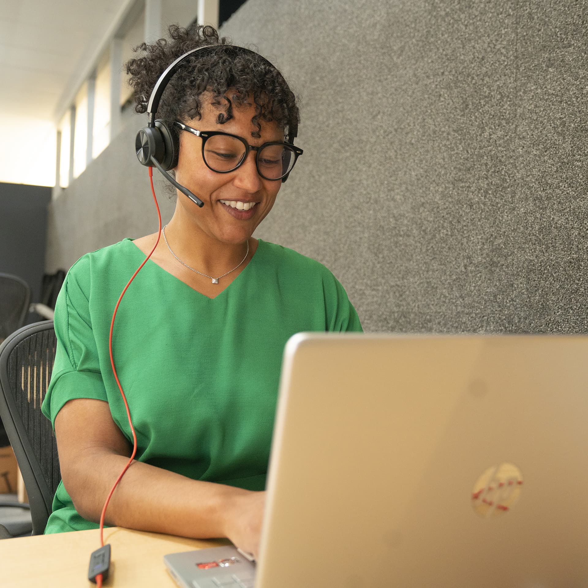 Poly BW 8225 Stereo USB-C HS +USB-C/A"8X223AA" — miniatură