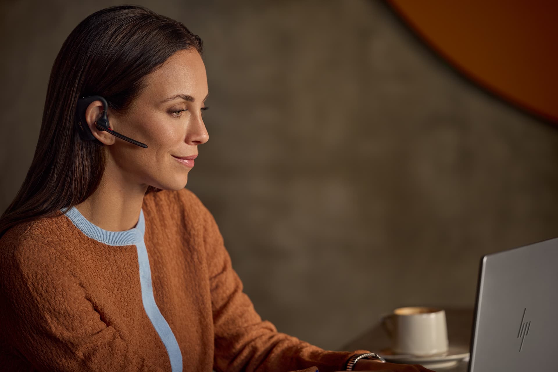 Poly Voyager Legend 50 Headset UC"AT9M9AA" — miniatură