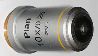 Planobjektív (10x, infinity)
