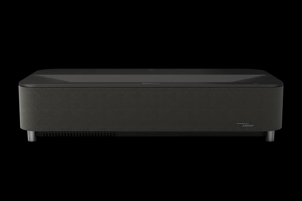 Epson Proiector Lifestudio Grand Plus EH-LS970B - Metallic black, Tehnologie 3LCD, LCD 0.62", 4000 Lumeni, Rezolutie: 4K, Aspect: 16:9, contrast: 5.000.000 : 1, Sursa lumina: Laser, Durata viata: 20.000 ore, Refresh rate: 384 Hz - 480 Hz, Suport HDR, Dimensiune ecran: 80 inchi - 150 inchi, Focus