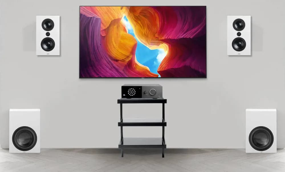 Sistem Stereo Lyngdorf TDAI-1120 + boxe de perete full-range FR-1 + 2x Subwoofer BW-2, Alb