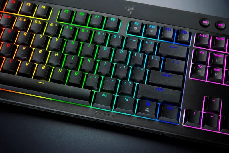 Tastatura Mecanica Gaming Razer BlackWidow V4 Low-Profile HyperSpeed, RGB, Wireless, Negru