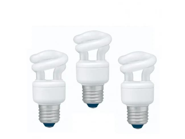 SET 3 becuri fluorescent Panasonic, soclu E27, putere 5W, forma spirala, lumina alb calda, alimentare 220 - 240 V, "EFD5E27HD3E-3"